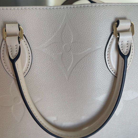 Louis Vuitton Onthego Creme Empreinte GM Limited Edition - Picture 9 of 15